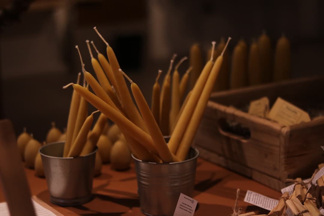 atelier de fabrication de bougies artisanales en Bretagne